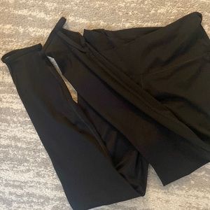 Black Nike running leggings